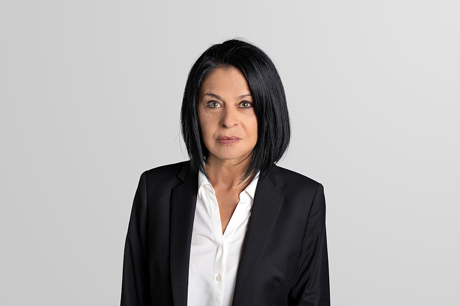 Portrait Susanna Ast klein